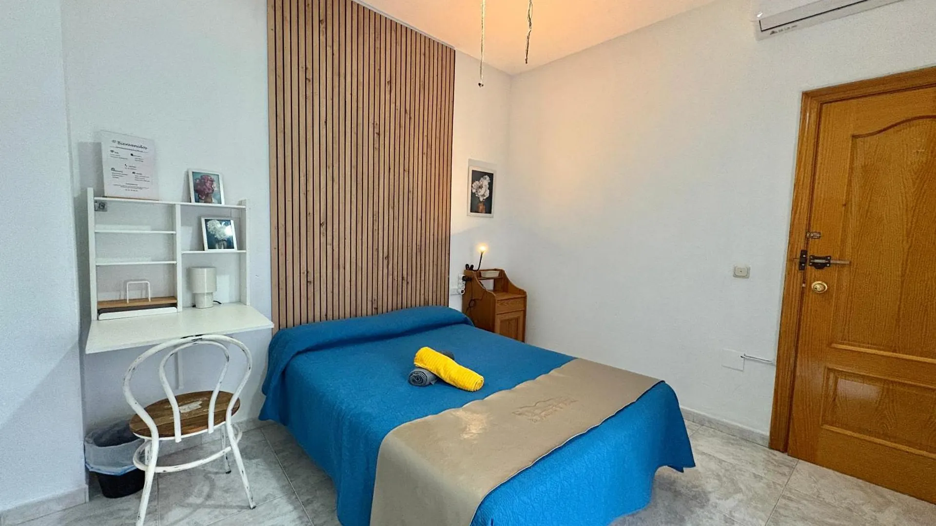 Habitacion En Calle Molino Malaga Pensjonat