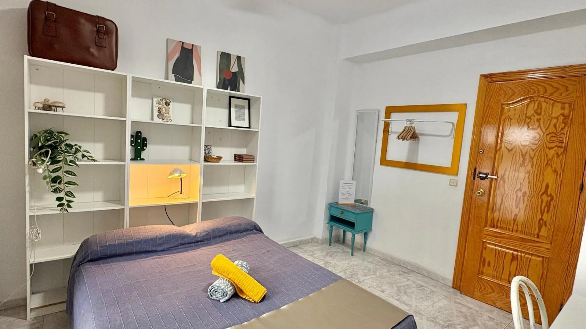 Habitacion En Calle Molino Malaga Pensjonat